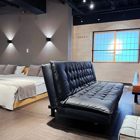 Ferienwohnung Tokiwa 10 Building 6Min Walk From Ikebukuro Station Direct Access To The Airport Präfektur Tokio Exterior foto